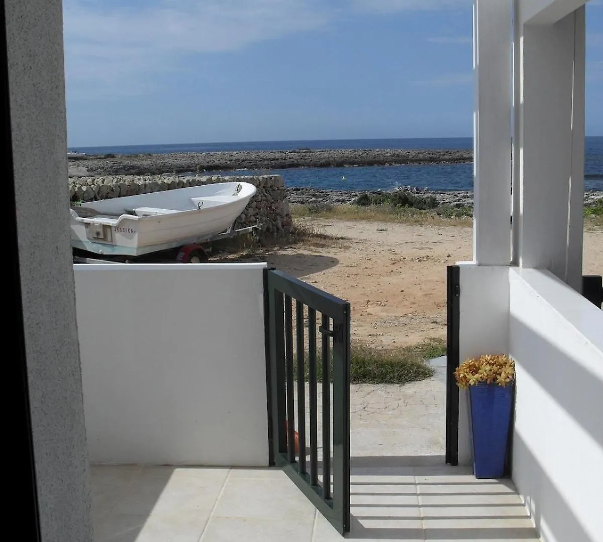 اتصالات Charming Fisherman\'S House In Front Of The Sea 